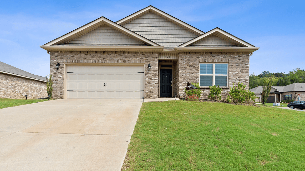 Spacious 4-Bedroom Rental Home in Huntsville, AL – Available September 1, 2025