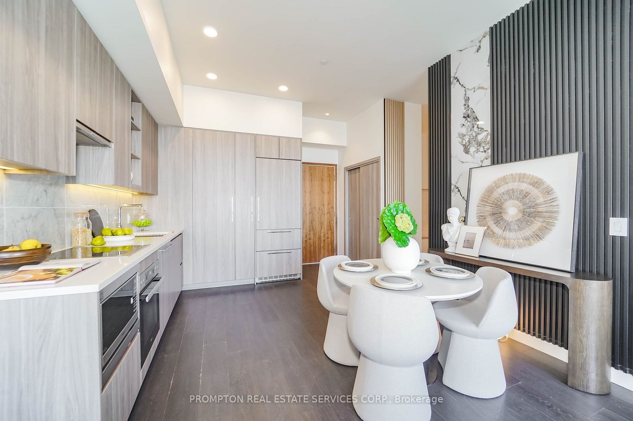 SEASON CONDOS PENTHOUSE