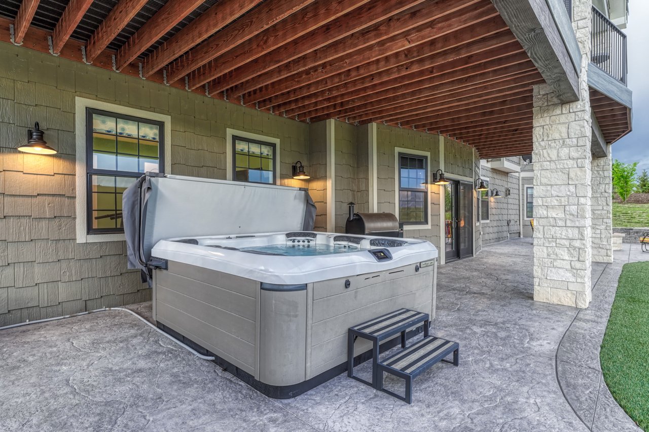 25995 Cave Spring Trail