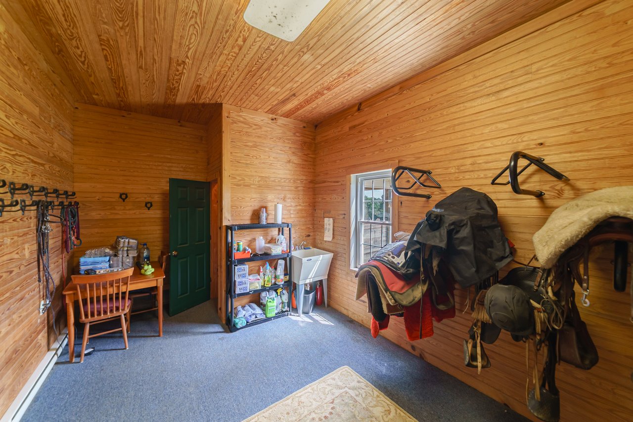 29-Acre Equestrian Estate with 14-Stall Barn