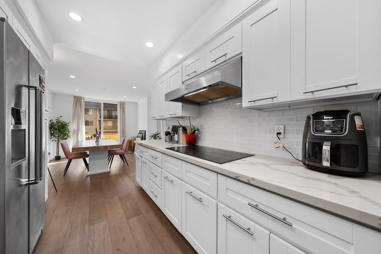 11970 Montana Ave Unit: 207, Brentwood 