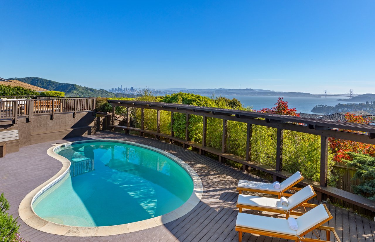 Sweeping Views of San Francisco and the Golden Gate Bridge