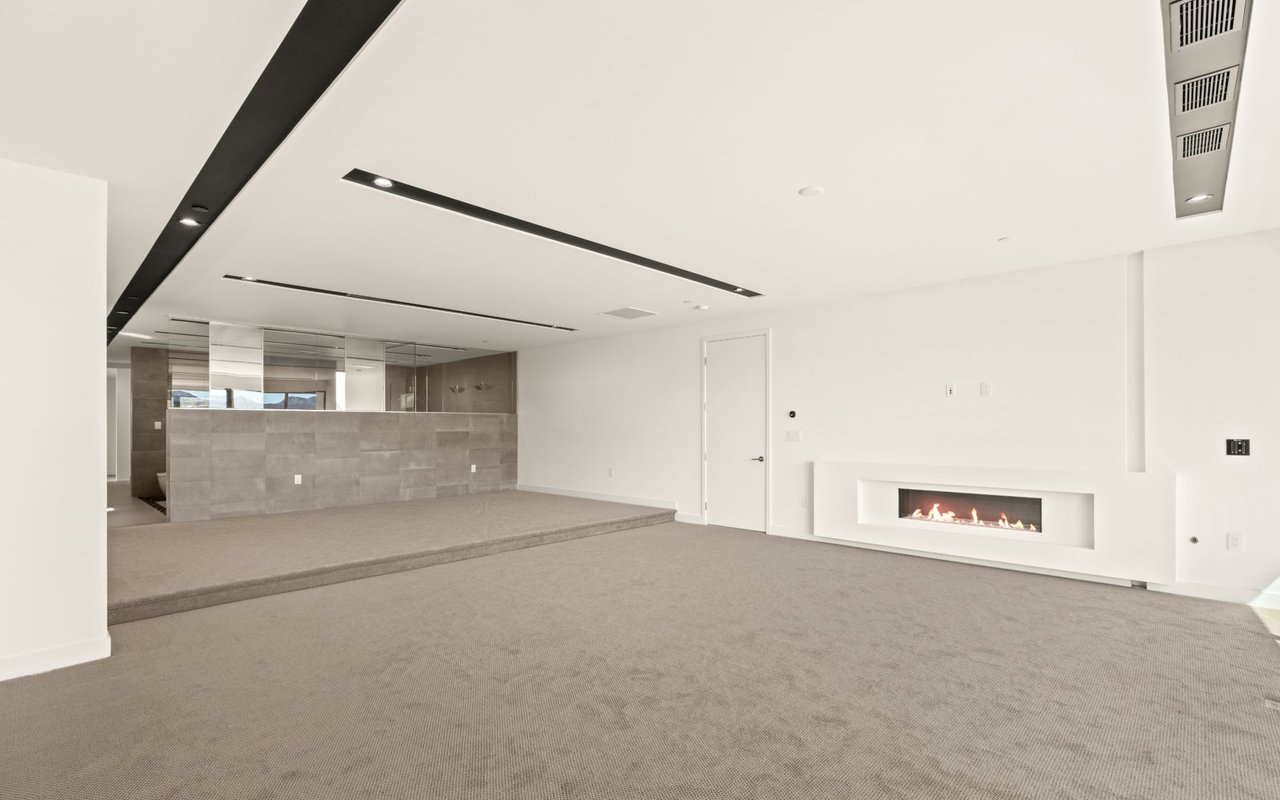 25 Canyon Bay Drive