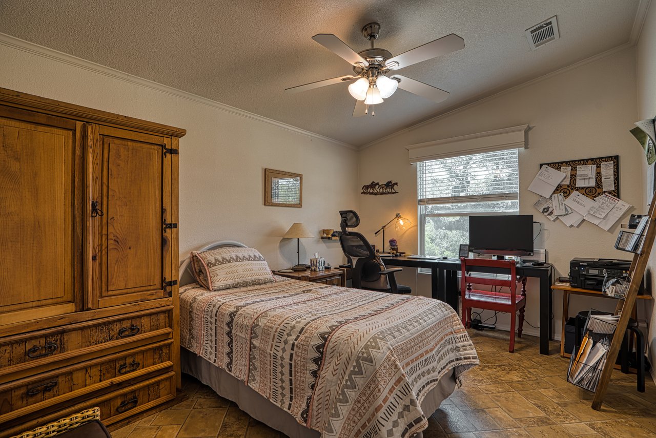 61 Acres in Kerr County Feathered Horse Ranch 