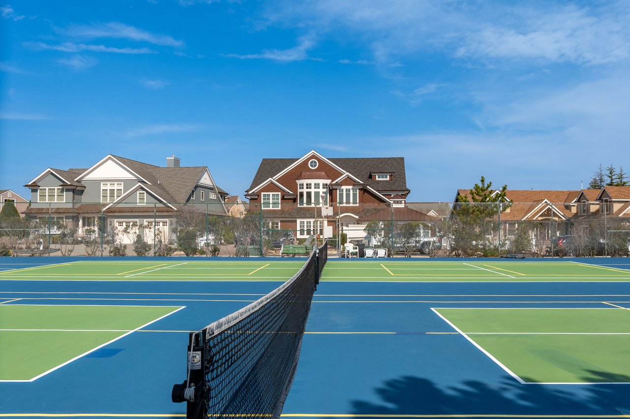 Exclusive Curtis Point Home with Pool