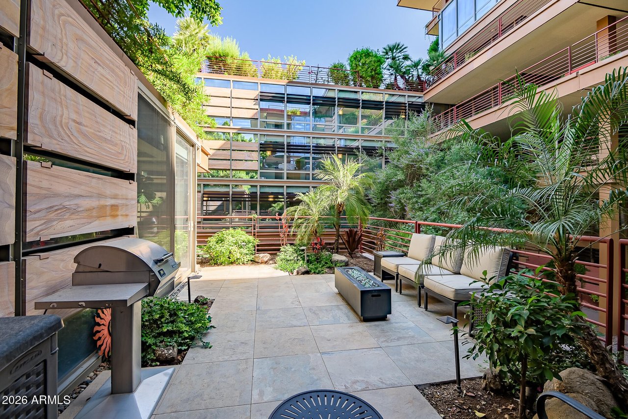 7141 E Rancho Vista Dr, #2014