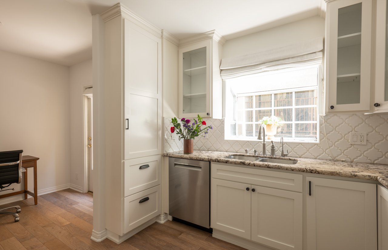 146 S Clark Dr Unit: 101, West Hollywood