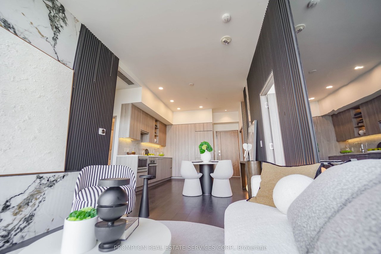 SEASONS CONDOS PENTHOUSE 