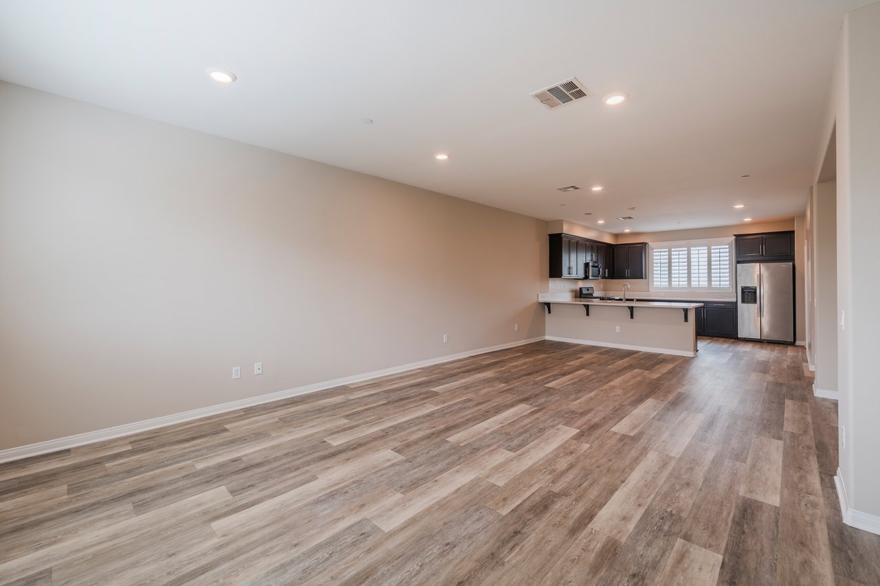 14418-5 Plum Lane