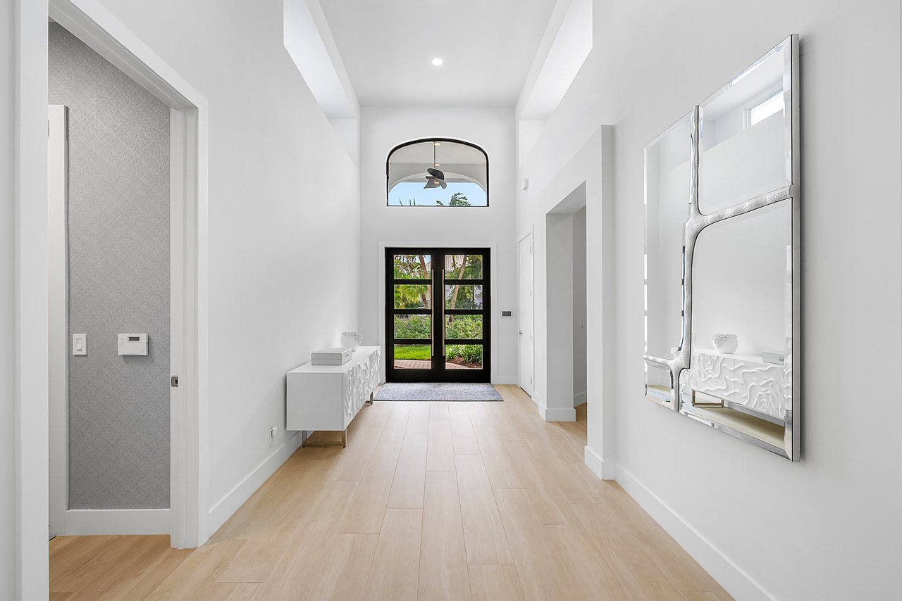 17311 Bridleway Trail