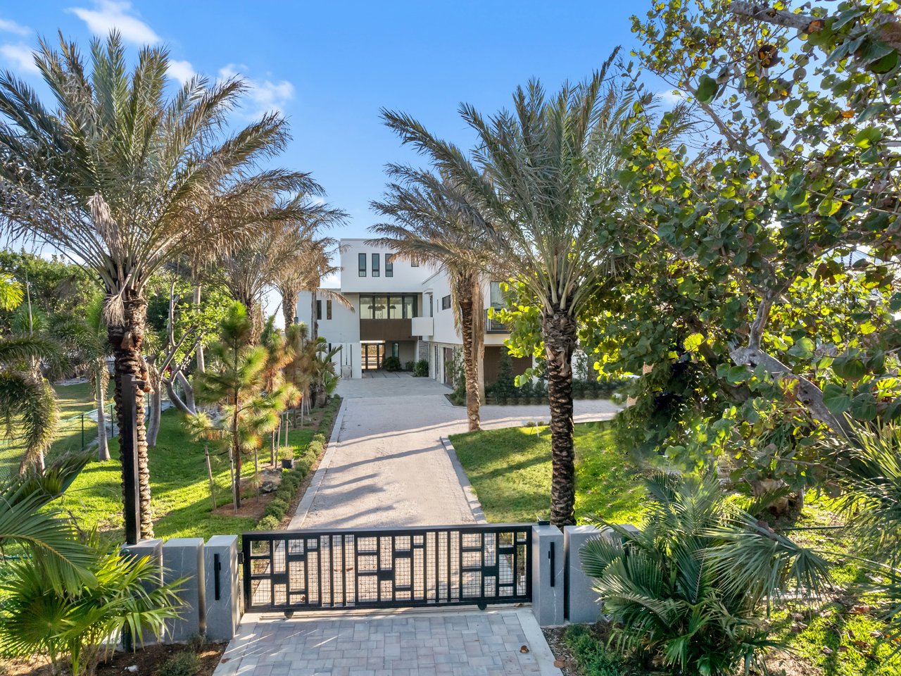 3615 W Gulf DR