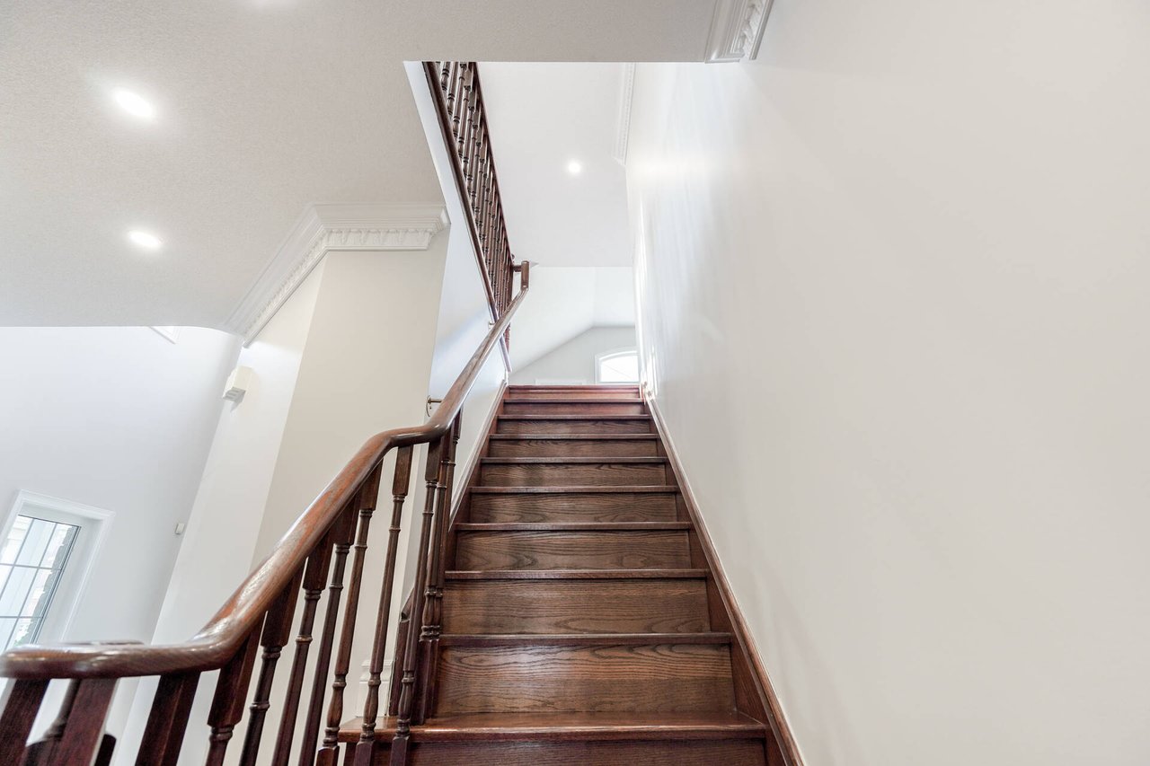 1648 Pennel Drive Unit: Upper