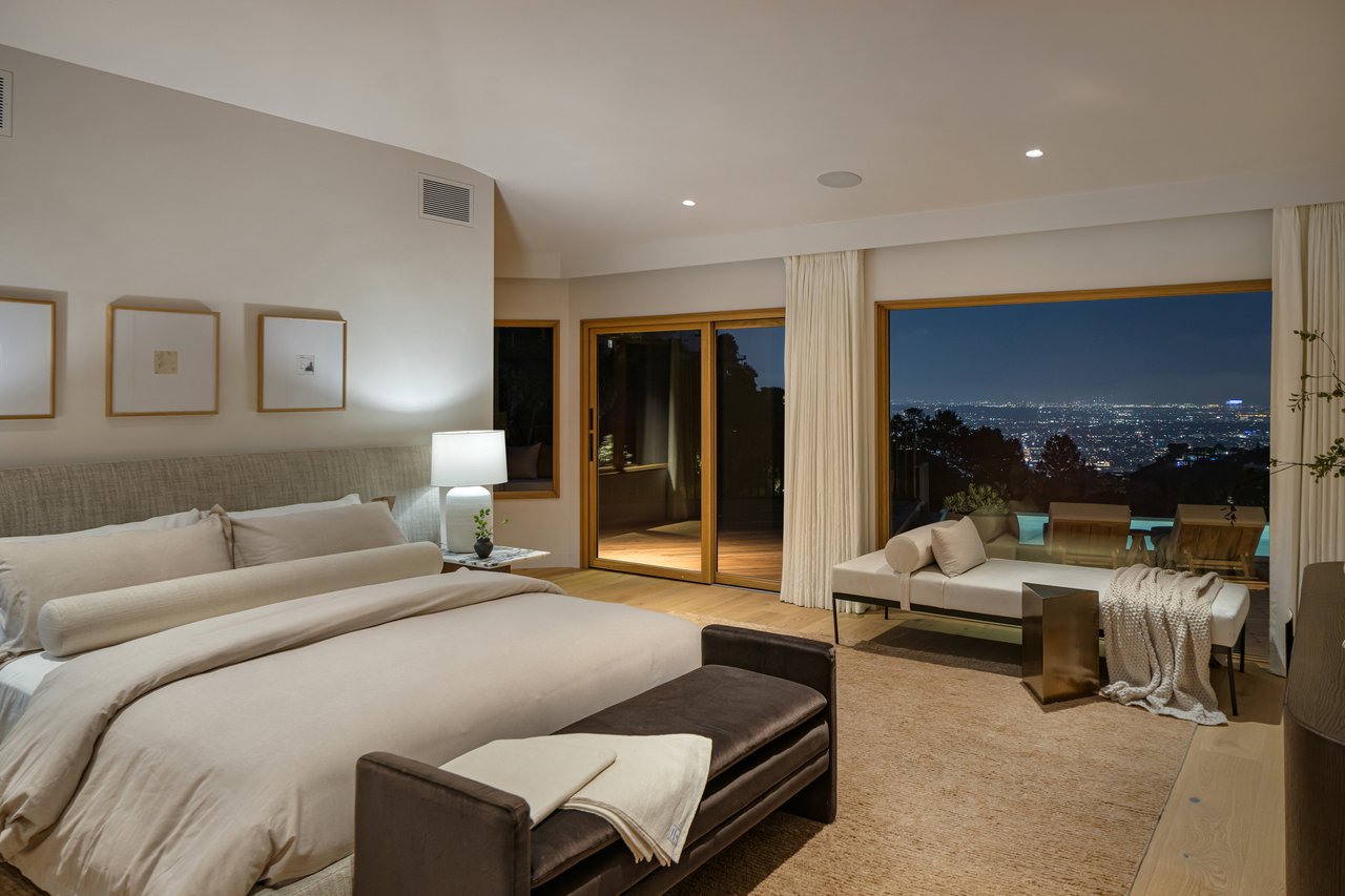 1849 Rising Glen Rd, Sunset Strip