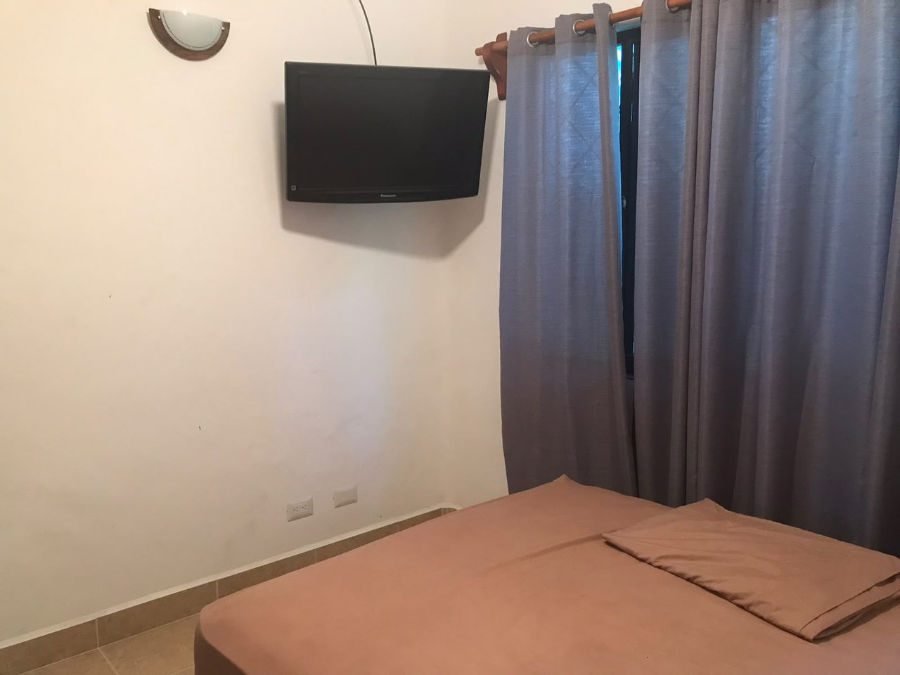 AFFORDABLE 2-BEDROOM HOME NEAR MARINA PEZ VELA & MANUEL ANTONIO | QUEPOS, COSTA RICA.