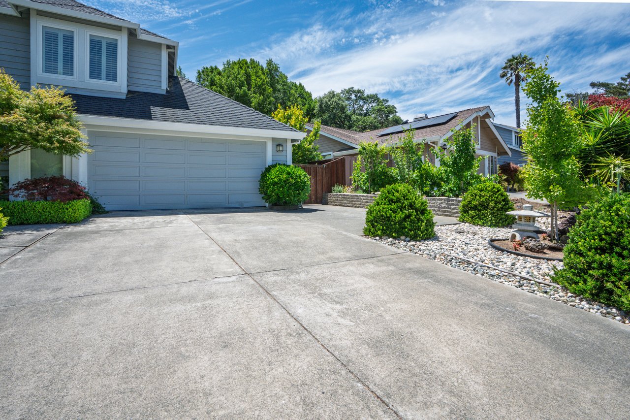 219 Butterfield Dr