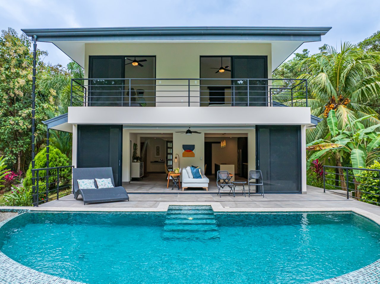 Luxury Rainforest Home + Guest House on 11 acres