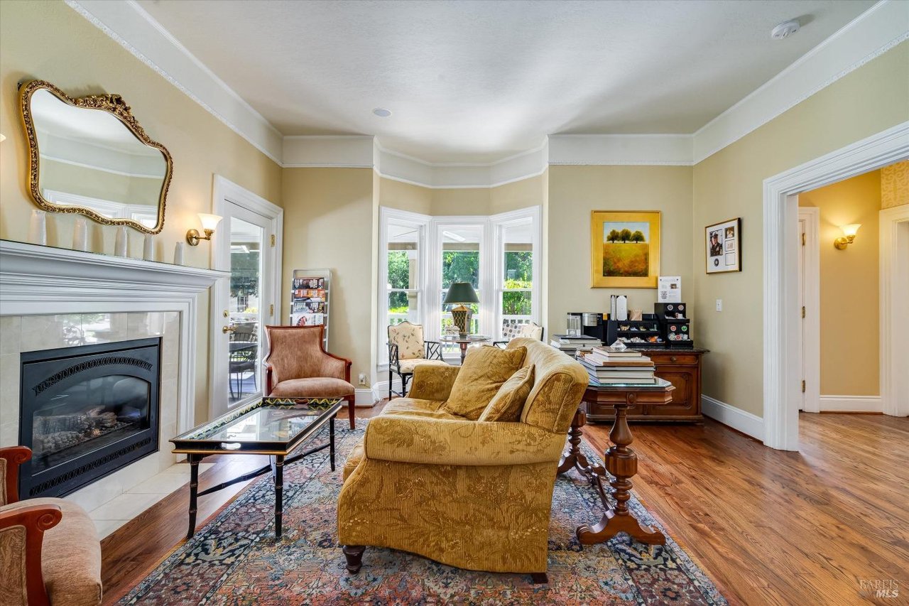 1139 Lincoln Ave, Calistoga
