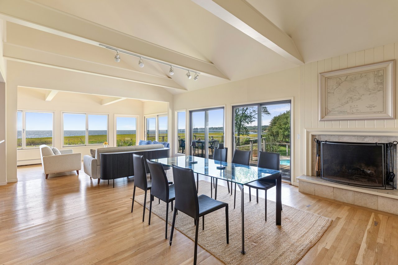 Bayward: The Hamlet’s Most Remarkable Water Views