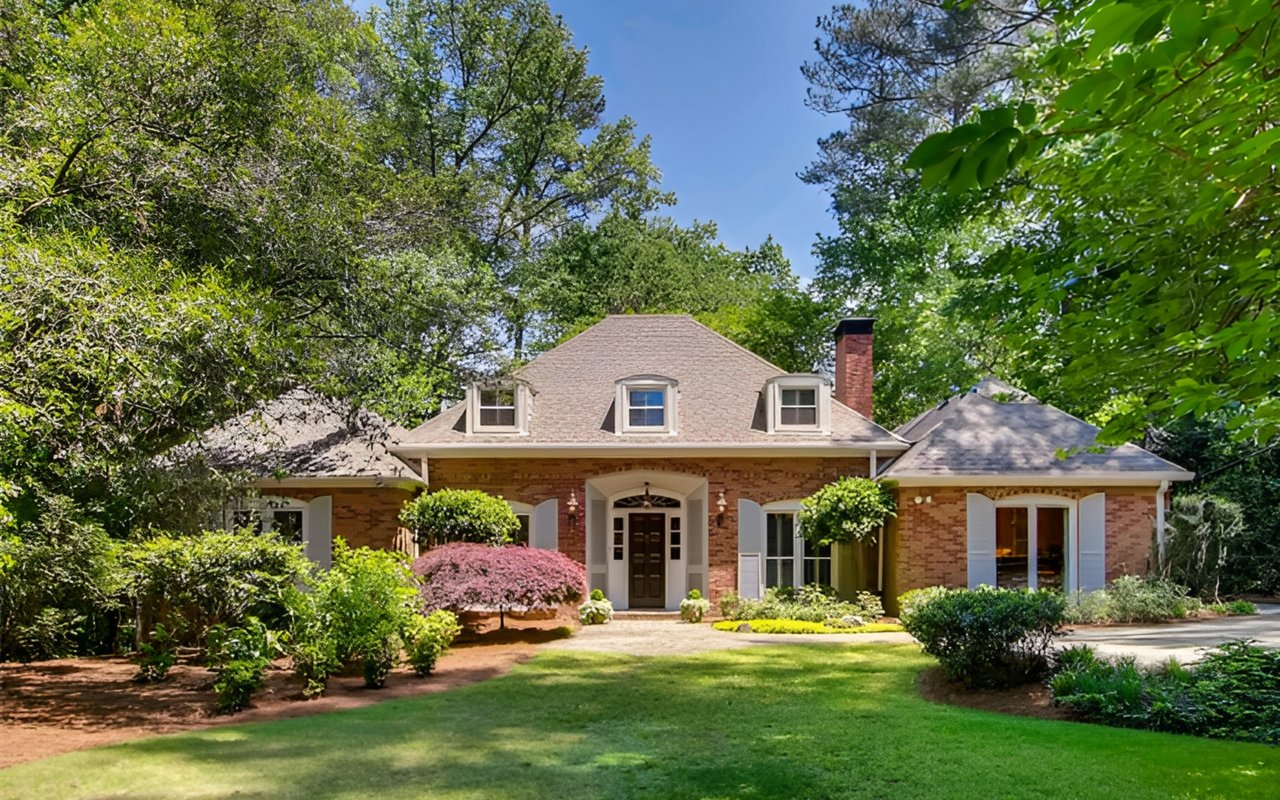 Check Out Dorsey Alston’s New Atlanta Luxury Home Listings for the Week!