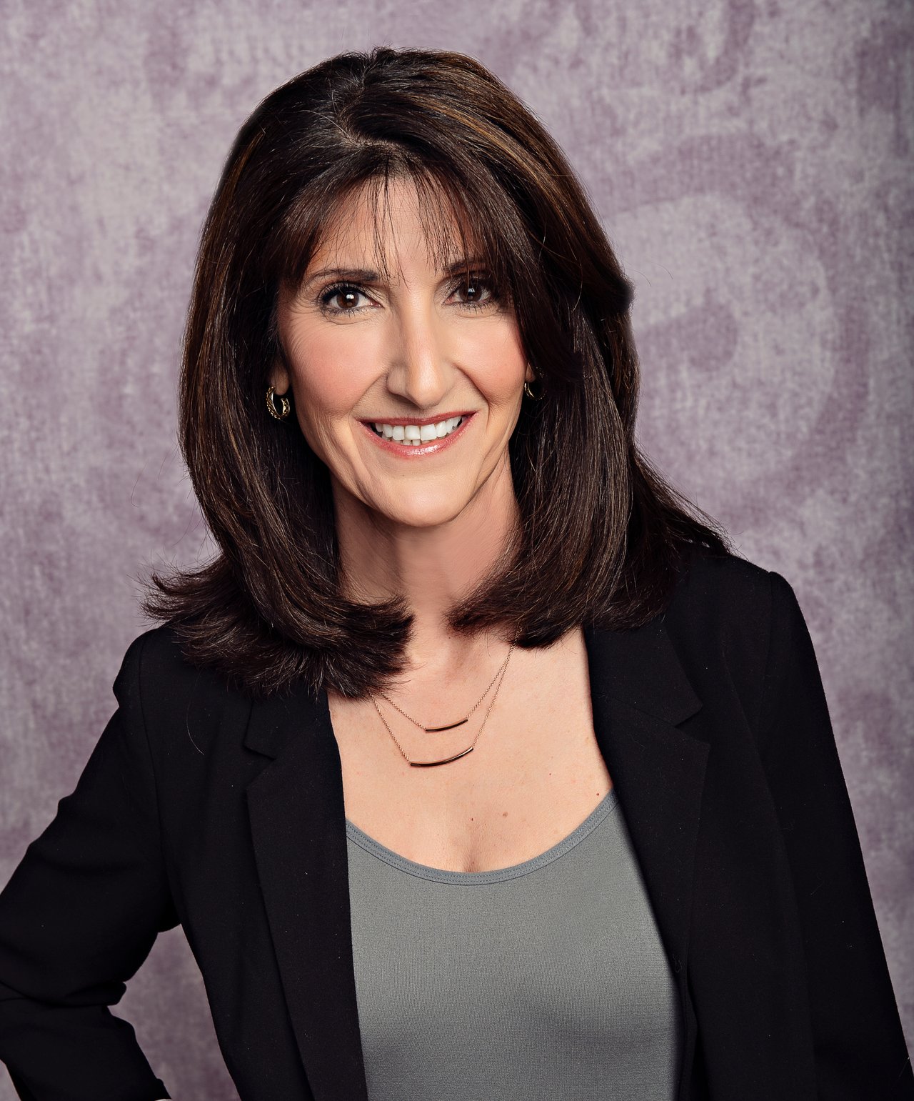 Sheri Brown Boulder, CO Real Estate Agent Headshot