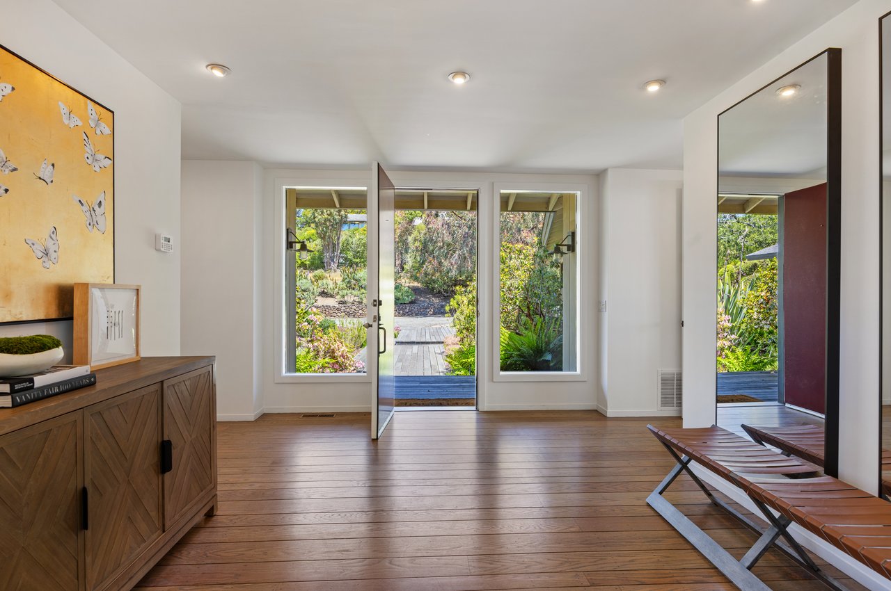 Rare 1+ Acre Dream Site