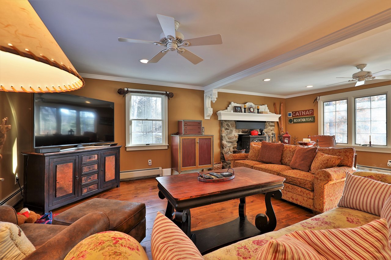 71 South Hill Crossroad