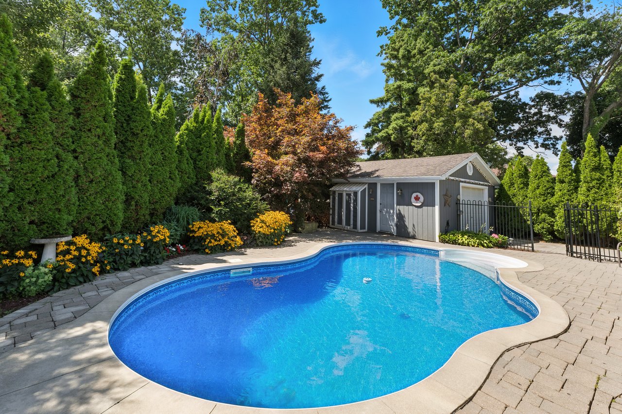 4 Fulham Dr
