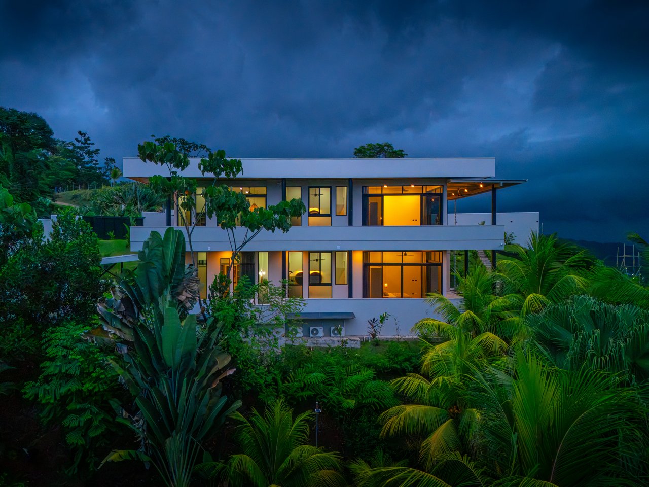 Lion's Gate Sunset Estate