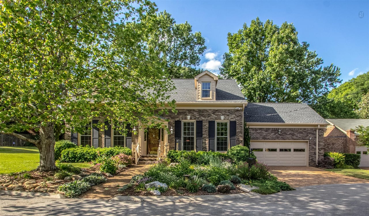 3714 Hobbs Rd