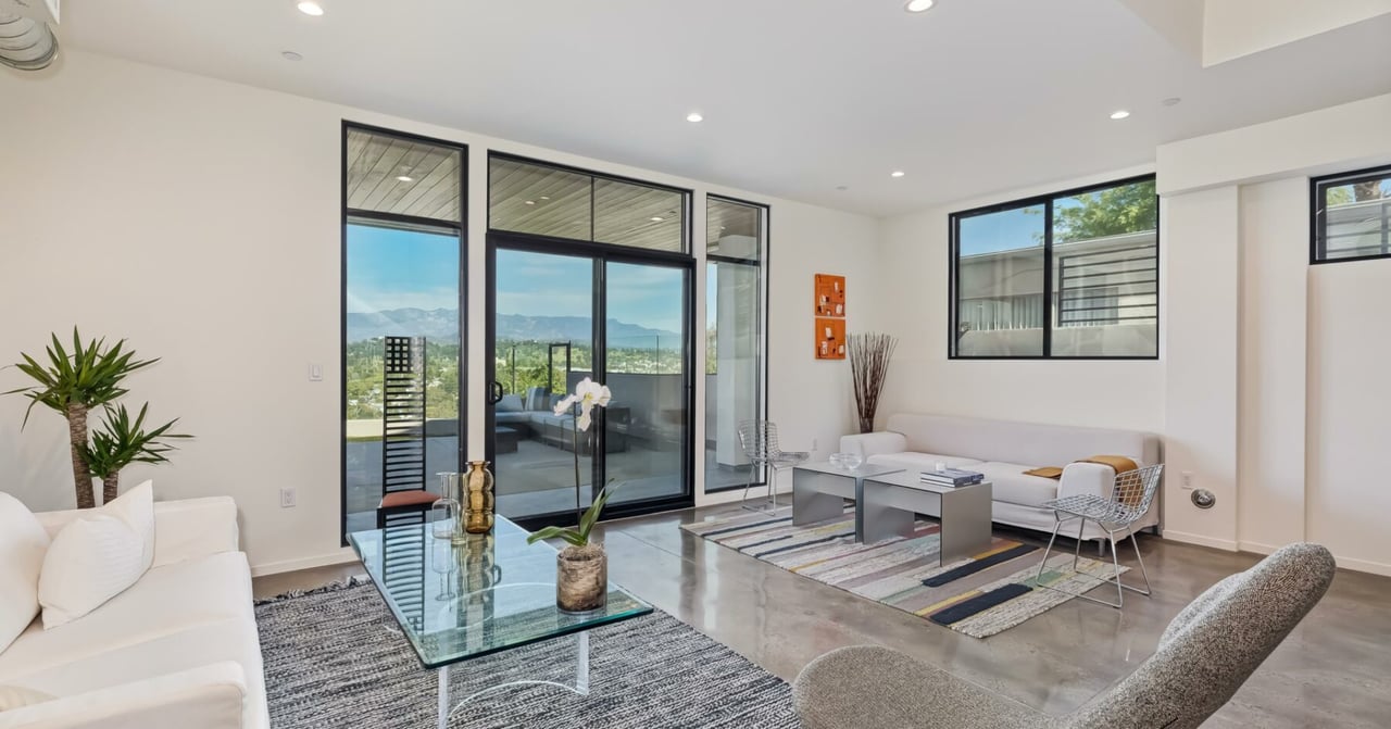 2903 W Hemingway Dr