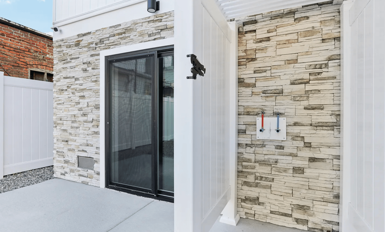 39 S Annapolis Ave #A