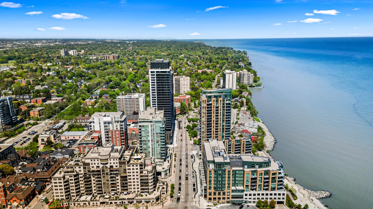 505-2060 Lakeshore Rd