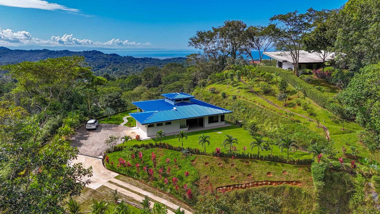 Private 2-Bed Hacienda with Ocean & Mountain Views, Pool & Development Potential in Ojochal