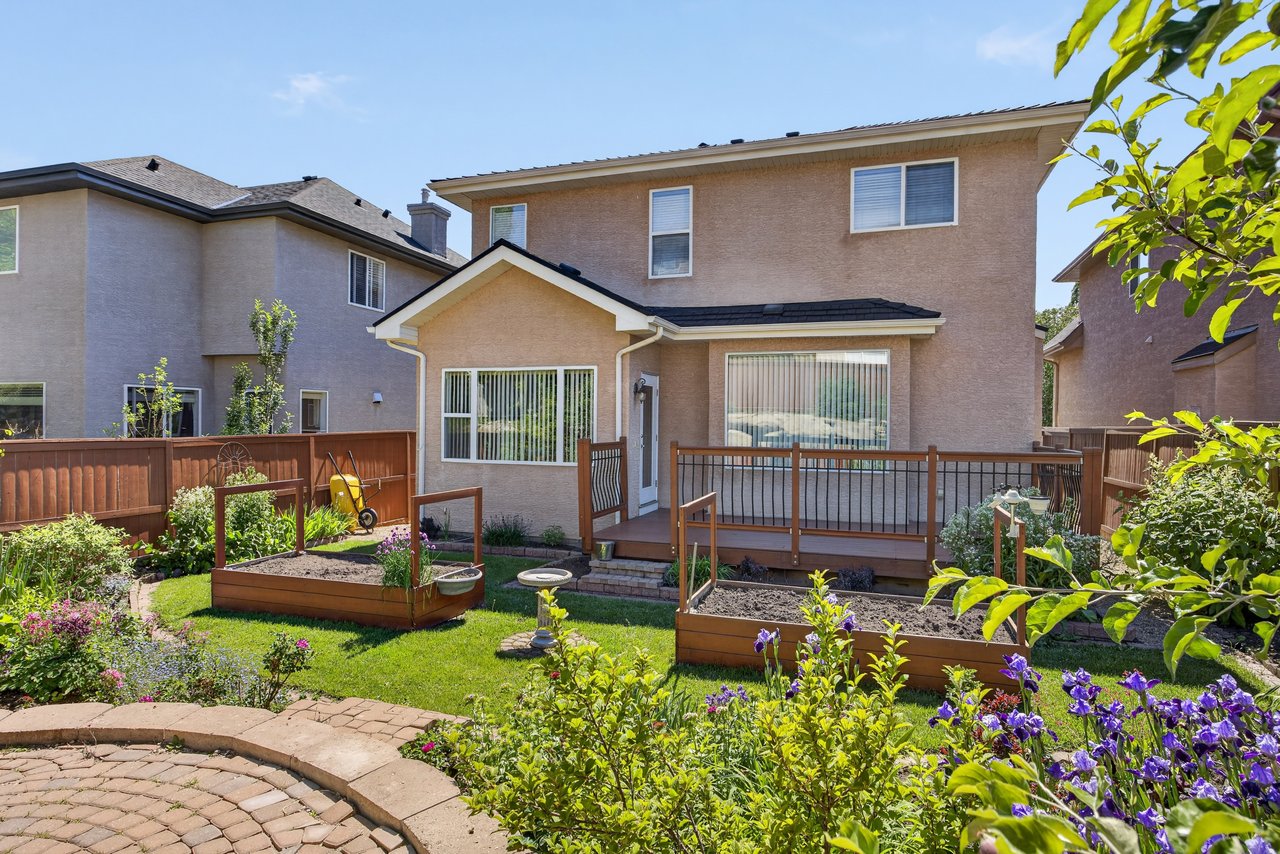 139 Tuscany Ridge Close NW