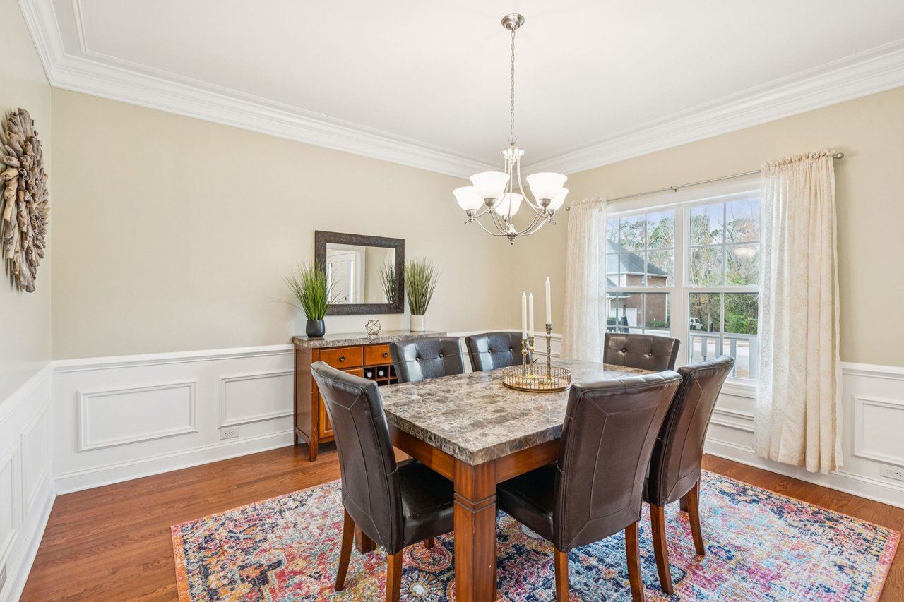 5516 Crescent View Dr