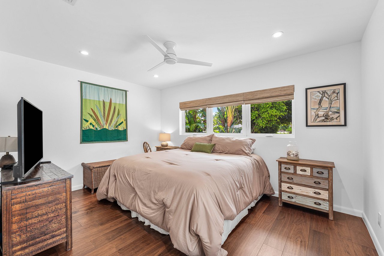 545 NW 7th St