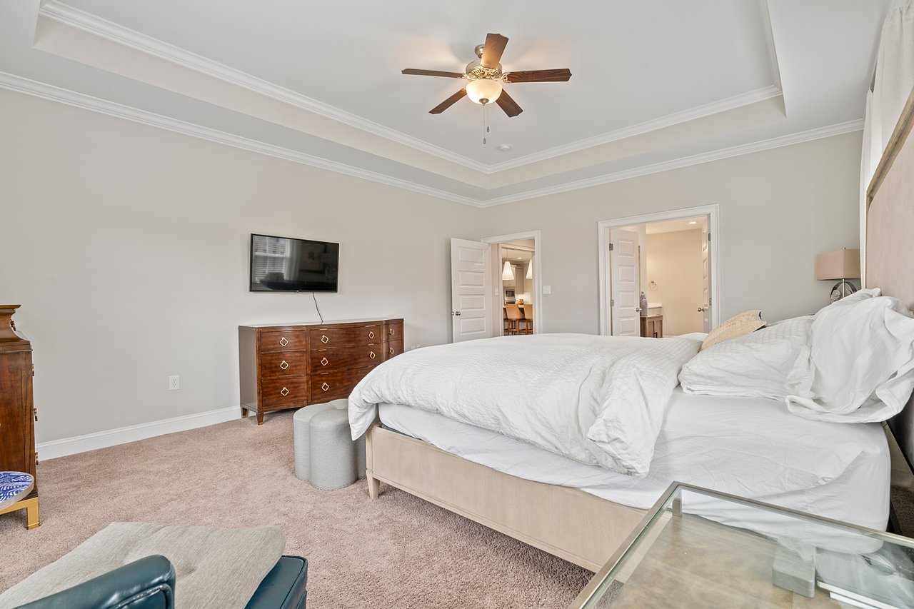 LARGE, GORGEOUS HOME - MADISON CITY SCHOOLS!