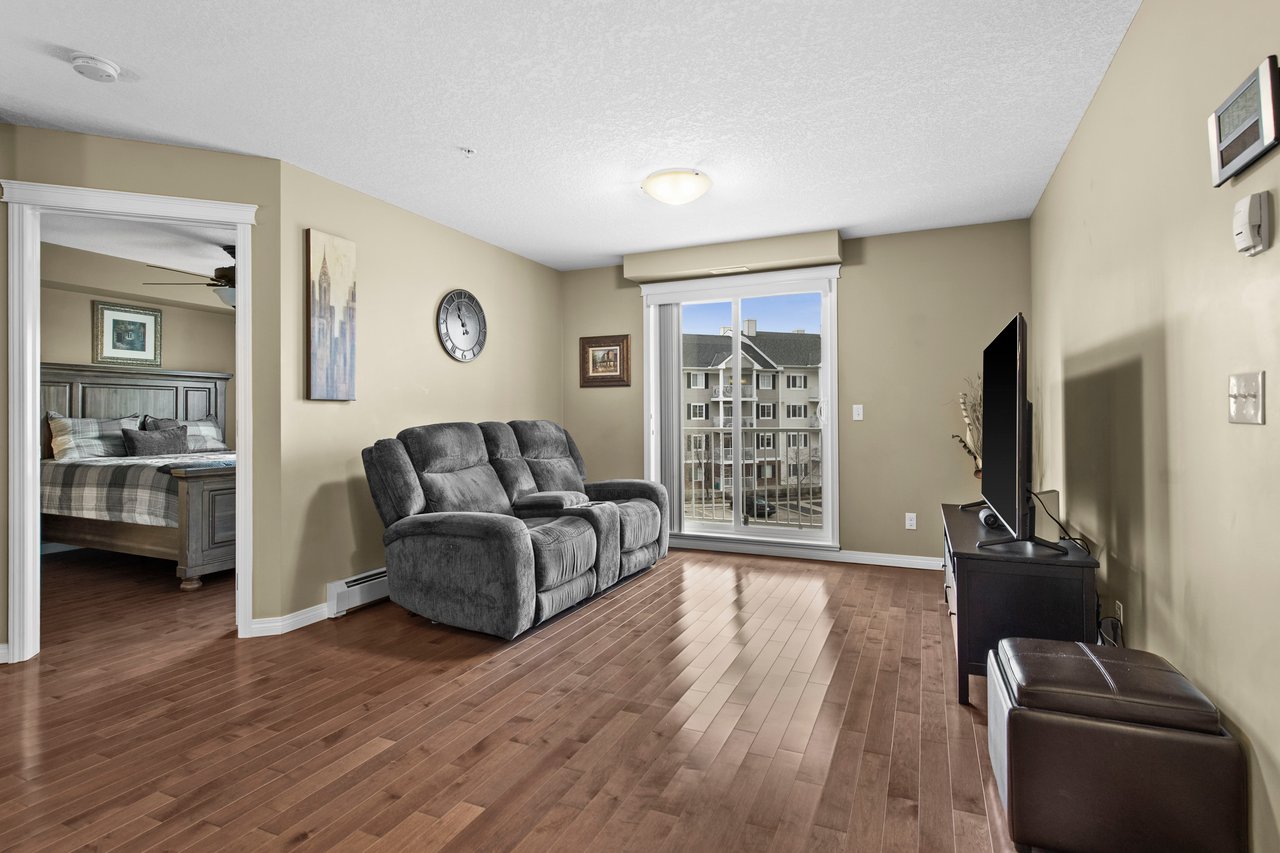 10 Country Village Park NE Unit: 3314
