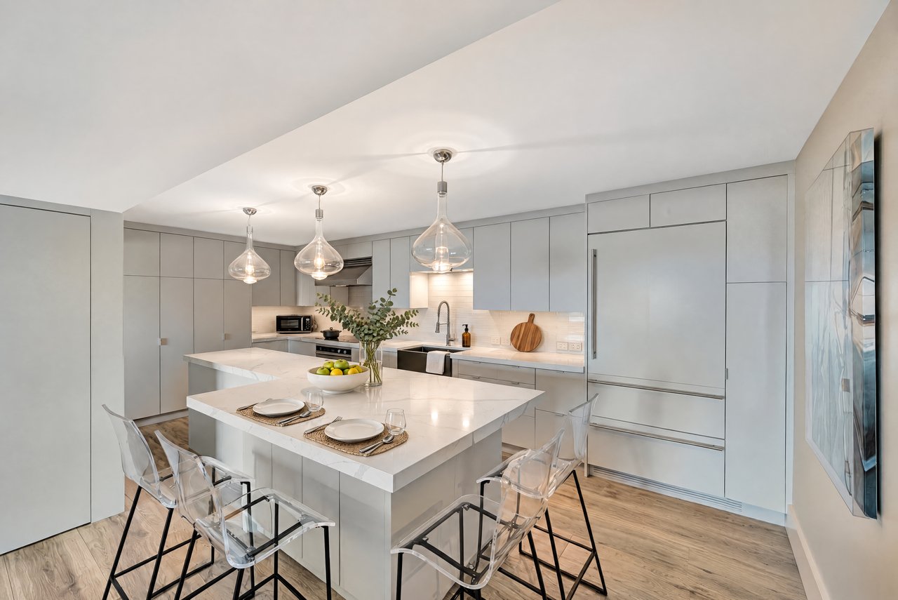 3951 Gulf Shore Blvd N 801 - Horizon House