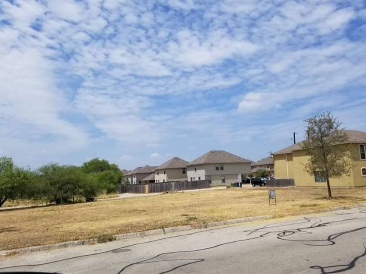 10407 Hunters Pond