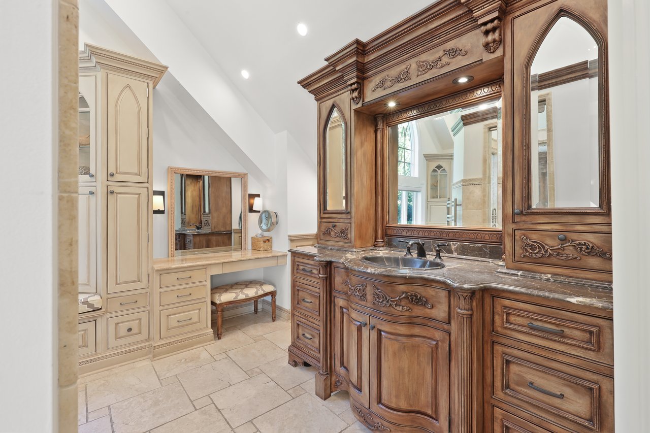 1524 Cedar Lane Farm RD