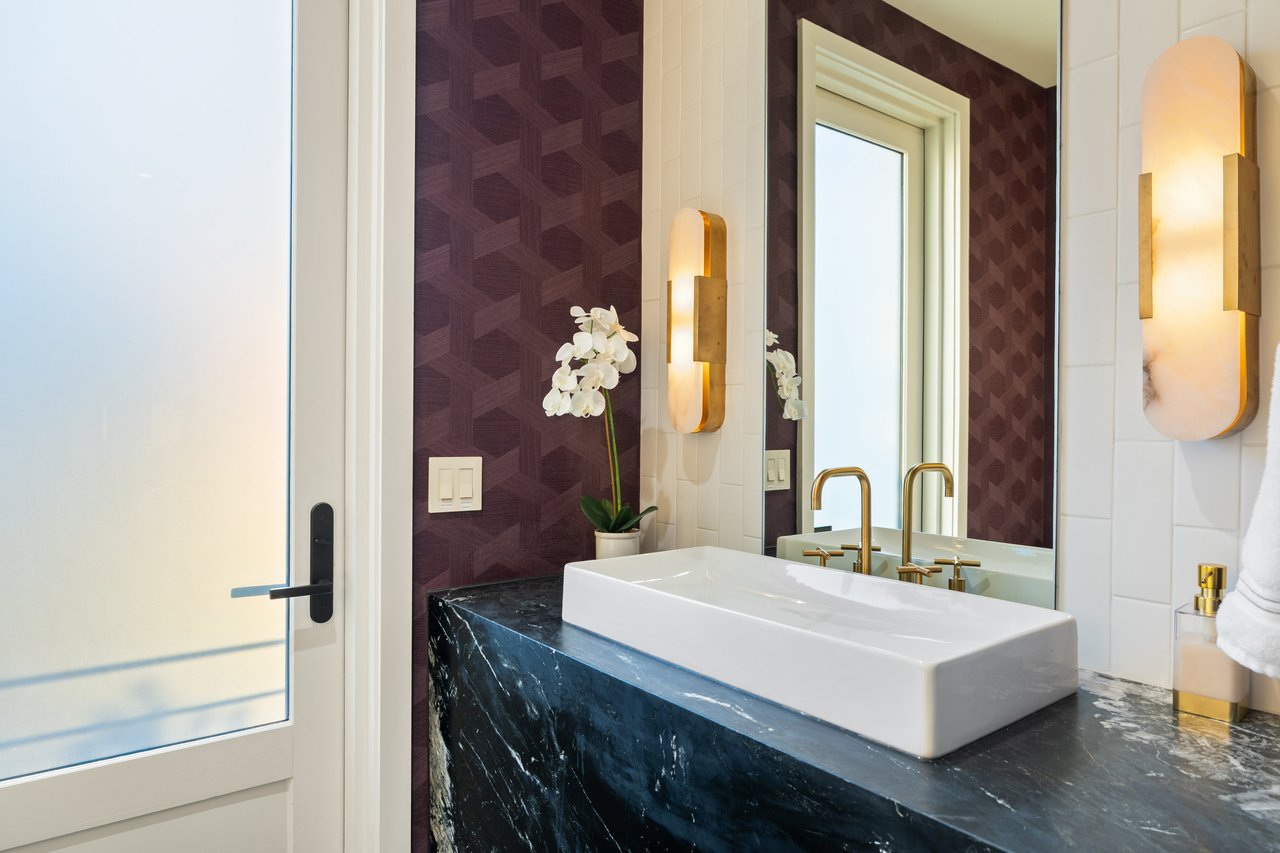 Lake Travis Waterfront