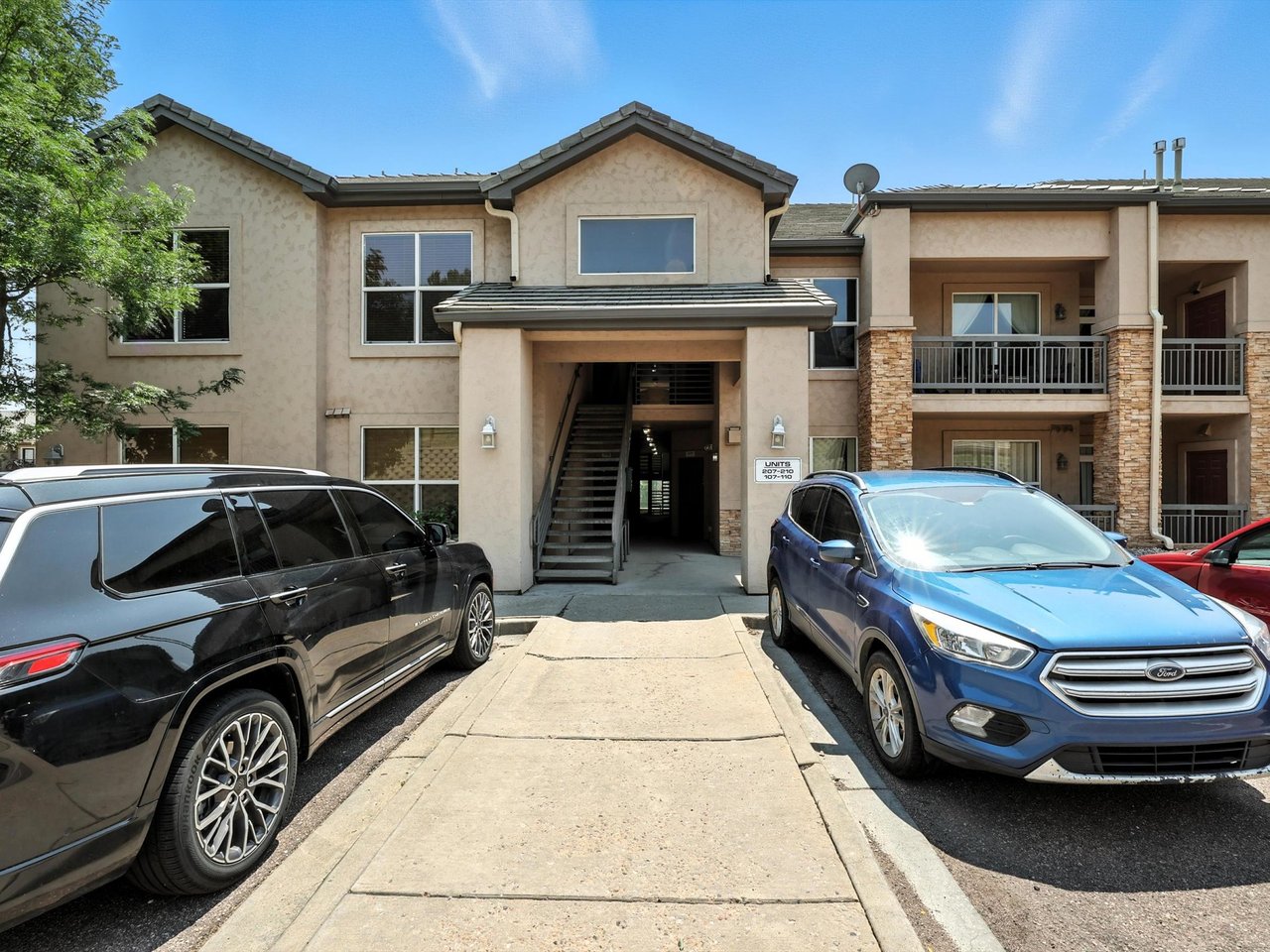 605 Cougar Bluff Point 210