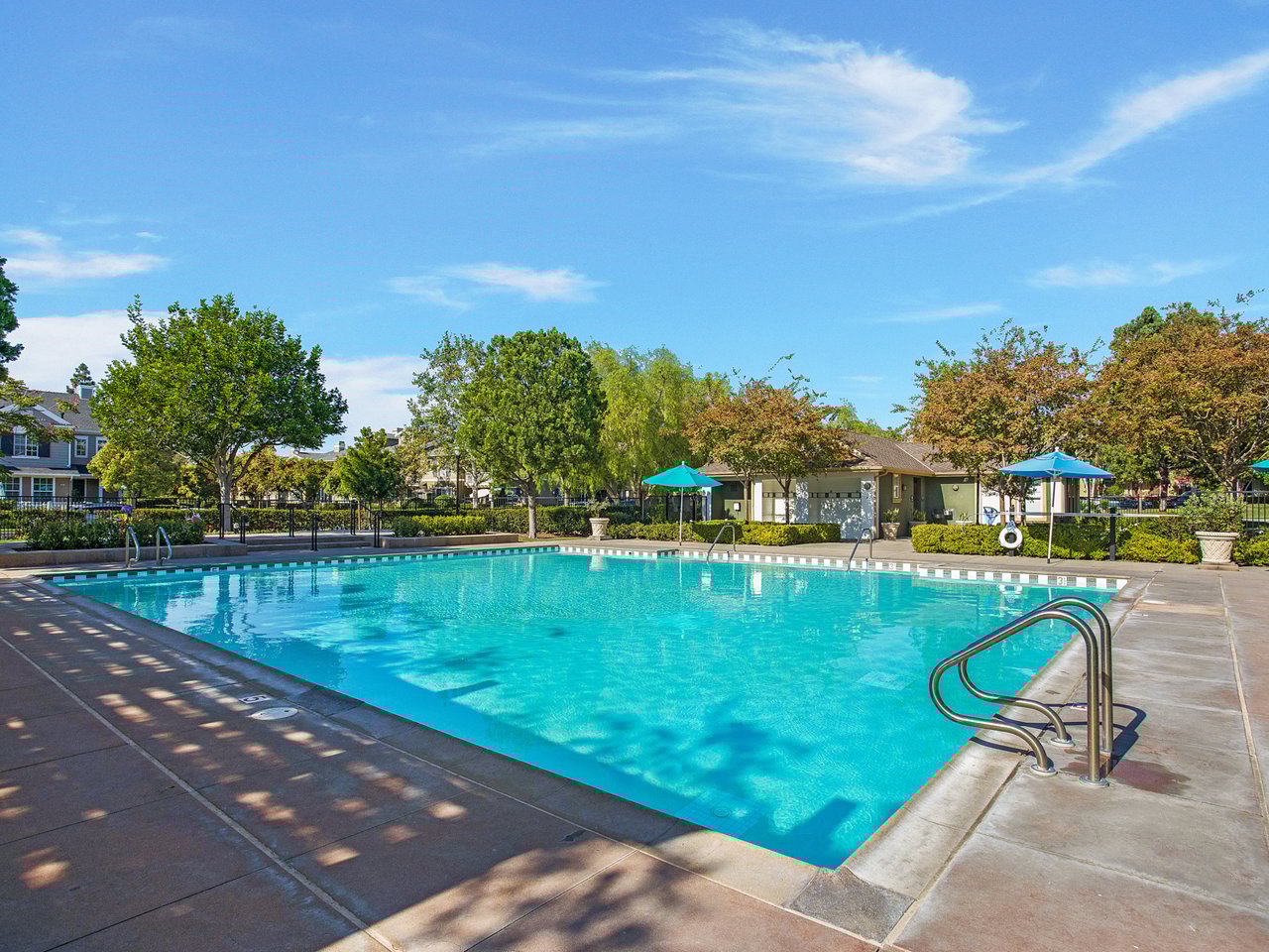 Why Waiting Rarely Improves Outcomes for Ladera Ranch Sellers cover