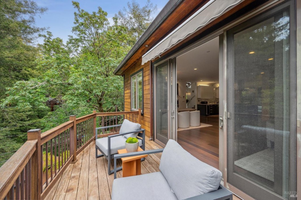 Stylish Mill Valley