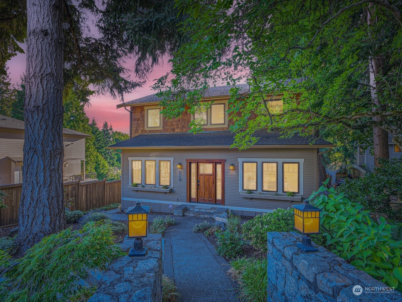 6729 46th Ave SW