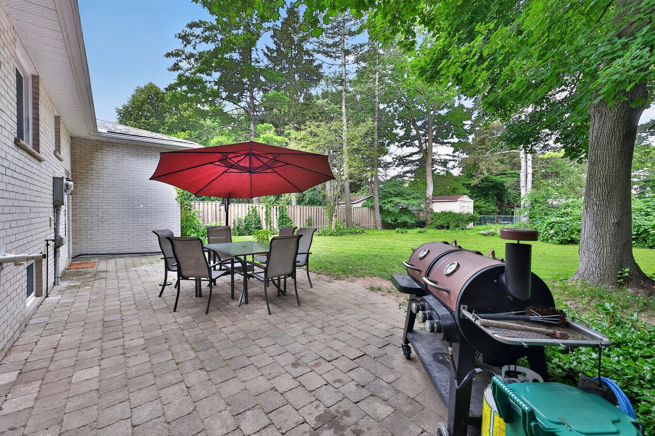 975 Cresthampton Lane