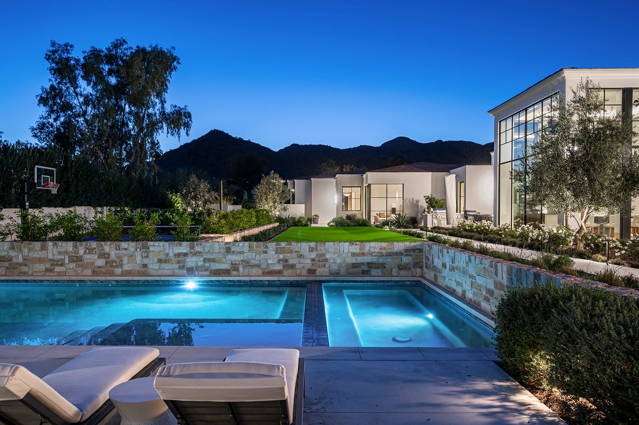 5029 E DESERT PARK Lane