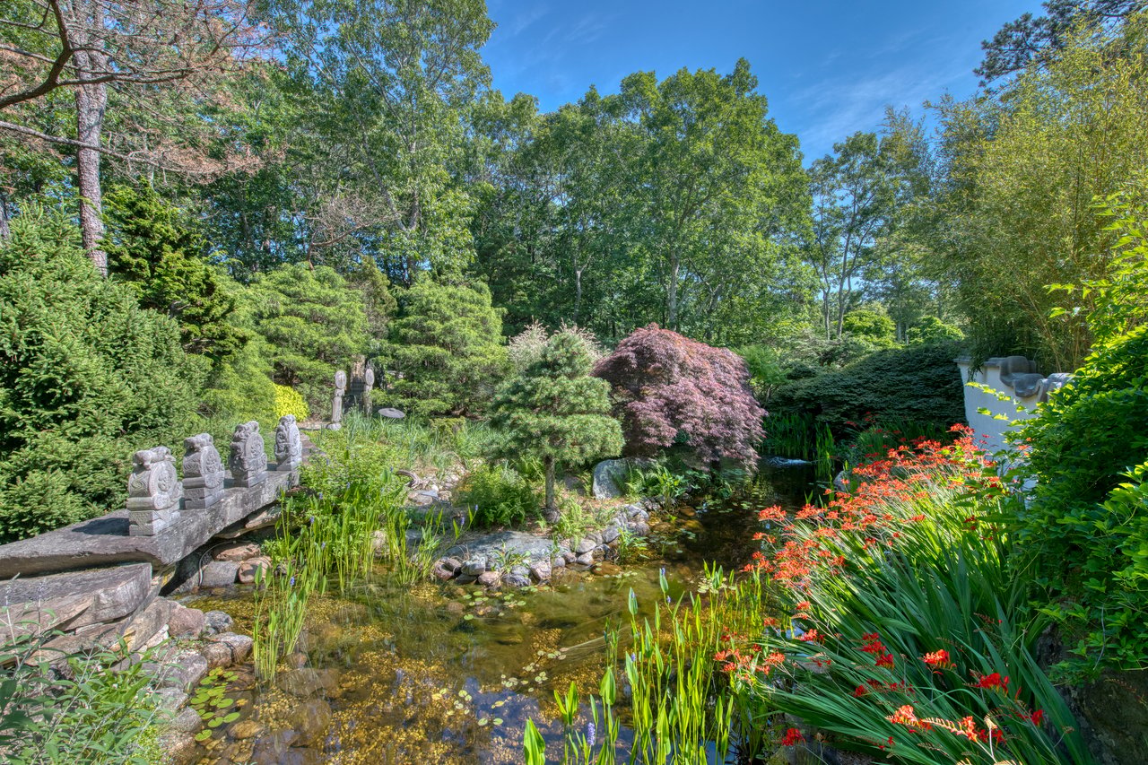 An Irreplaceable Garden Estate