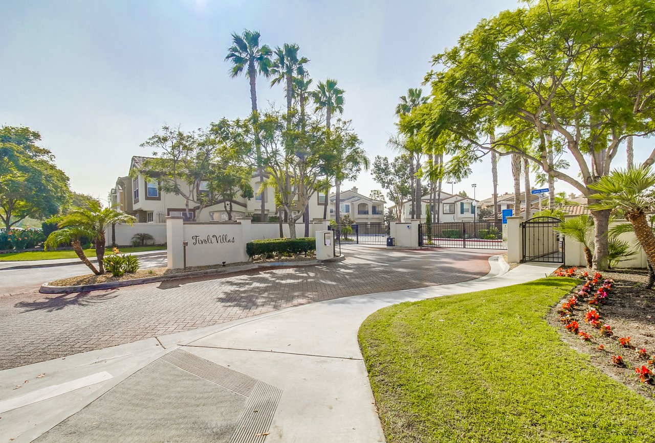 1340 Callecita Aquilla Norte